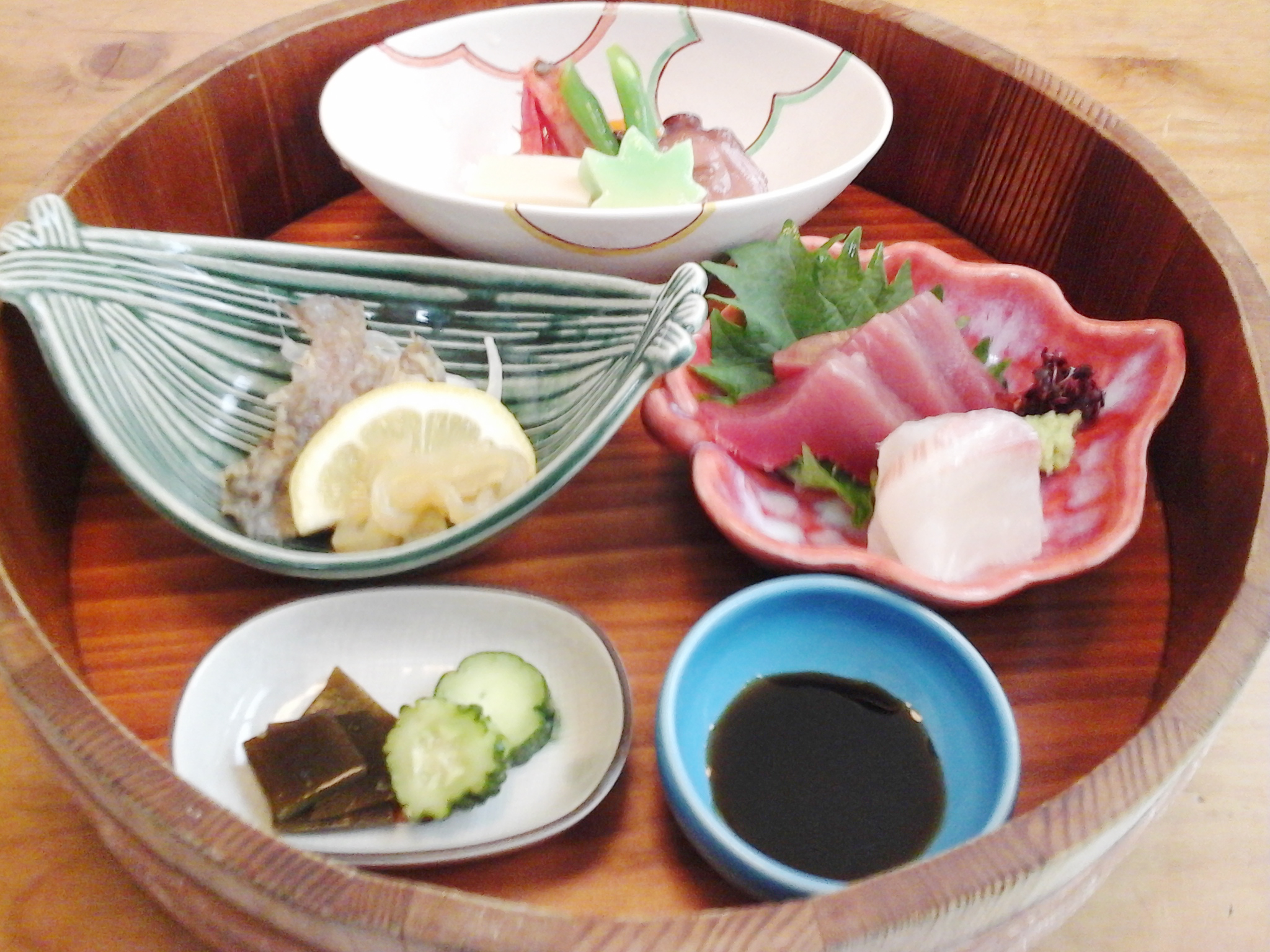 四季の味みどり河|料理1・桶盛り