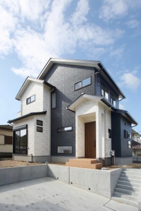 大容量収納と床暖房がある家