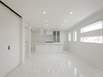 石目調フロアが魅力の洗練された家 ｜ 倉敷市中島注文住宅