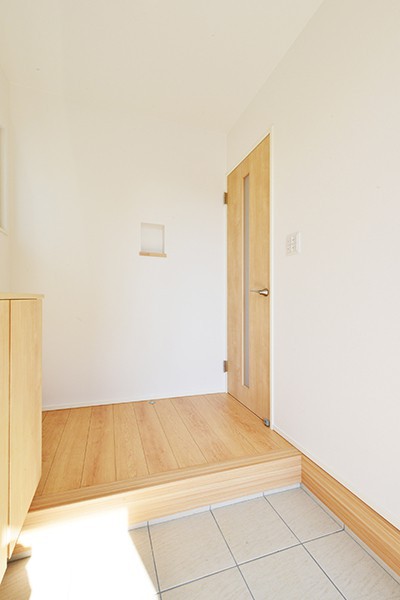 シンプルな2LDKの平屋の家
