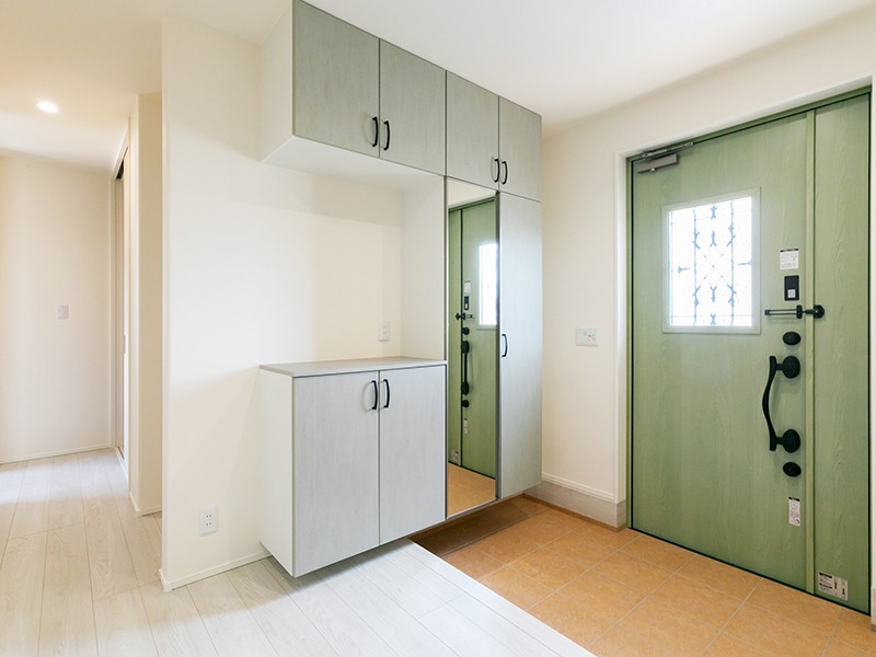 2階建てと平屋が融合された家