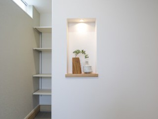 玄関ホール　ニッチ