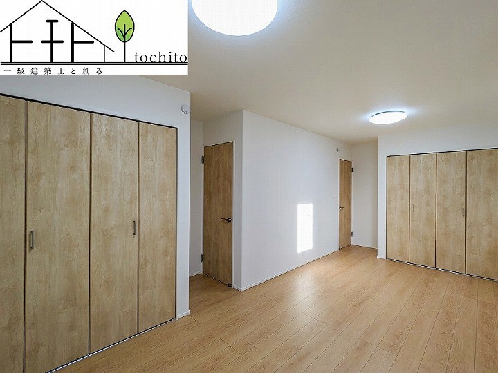 ■施工事例
2階洋室は間仕切可能。
お子様の成長やライフスタイルの変化に合わせて空間を自由に
レイアウトする事が出来ます。