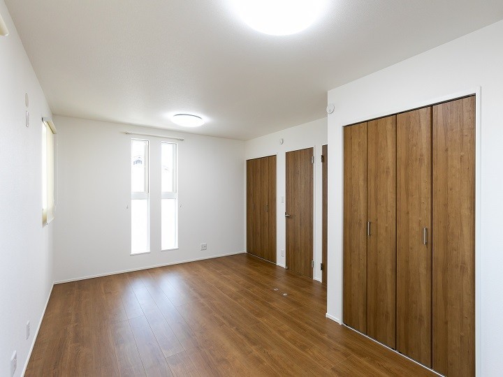 お子様の成長や、ライフスタイルの変化に合わせて、
2階洋室は間仕切り可能に！