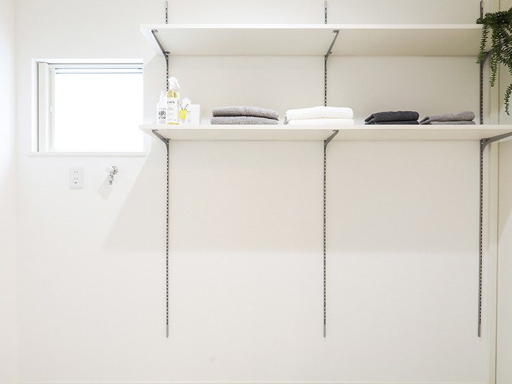 3帖の広いﾗｲﾝﾄﾞﾘｰ。たくさんの作業がある洗濯を一つの場所で行え、家事ﾗｸに時間短縮にもなります。